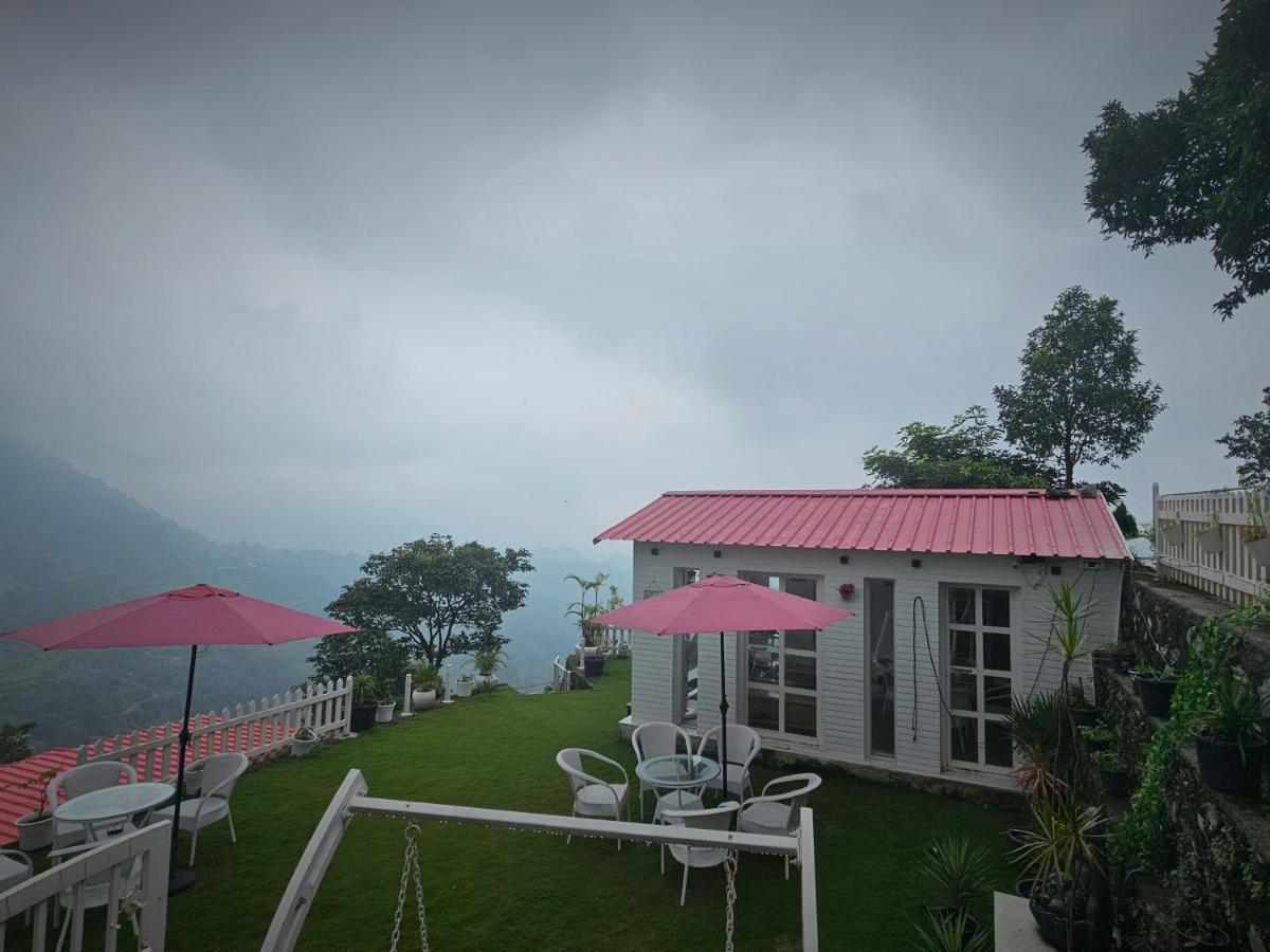 The Bohemian Casa Dehradun Hotel Exterior foto